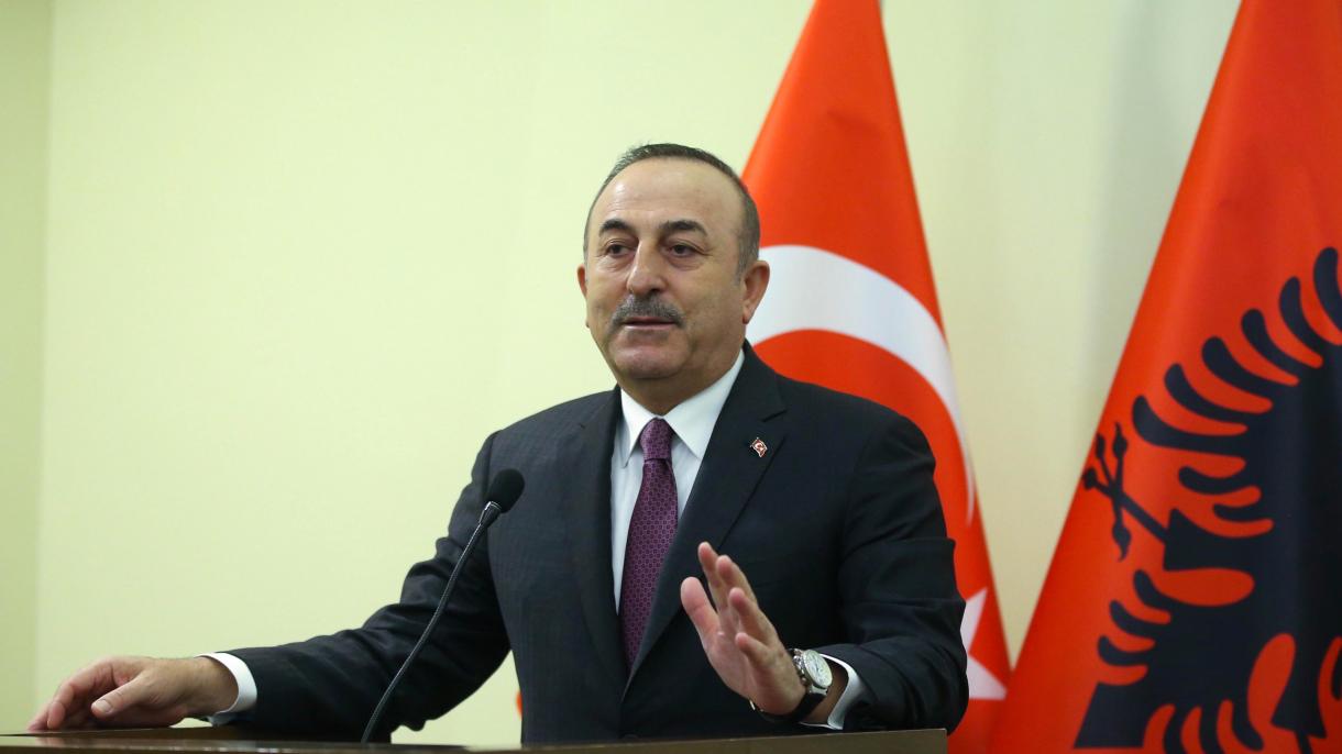 Ministri i Jashtëm turk viziton Shqipërinë