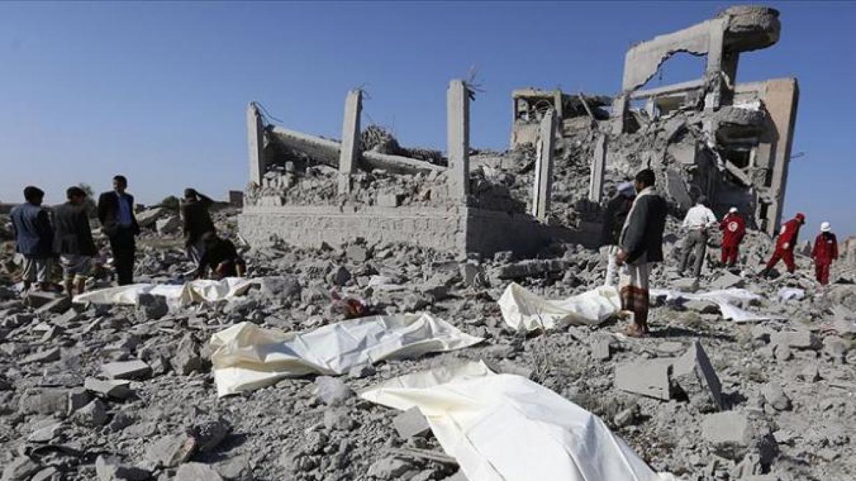 Suben a 123 los muertos por bombardeo de una cárcel en Yemen