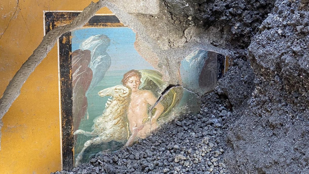 Nuova scoperta a Pompei, un affresco del mito di 2mila anni