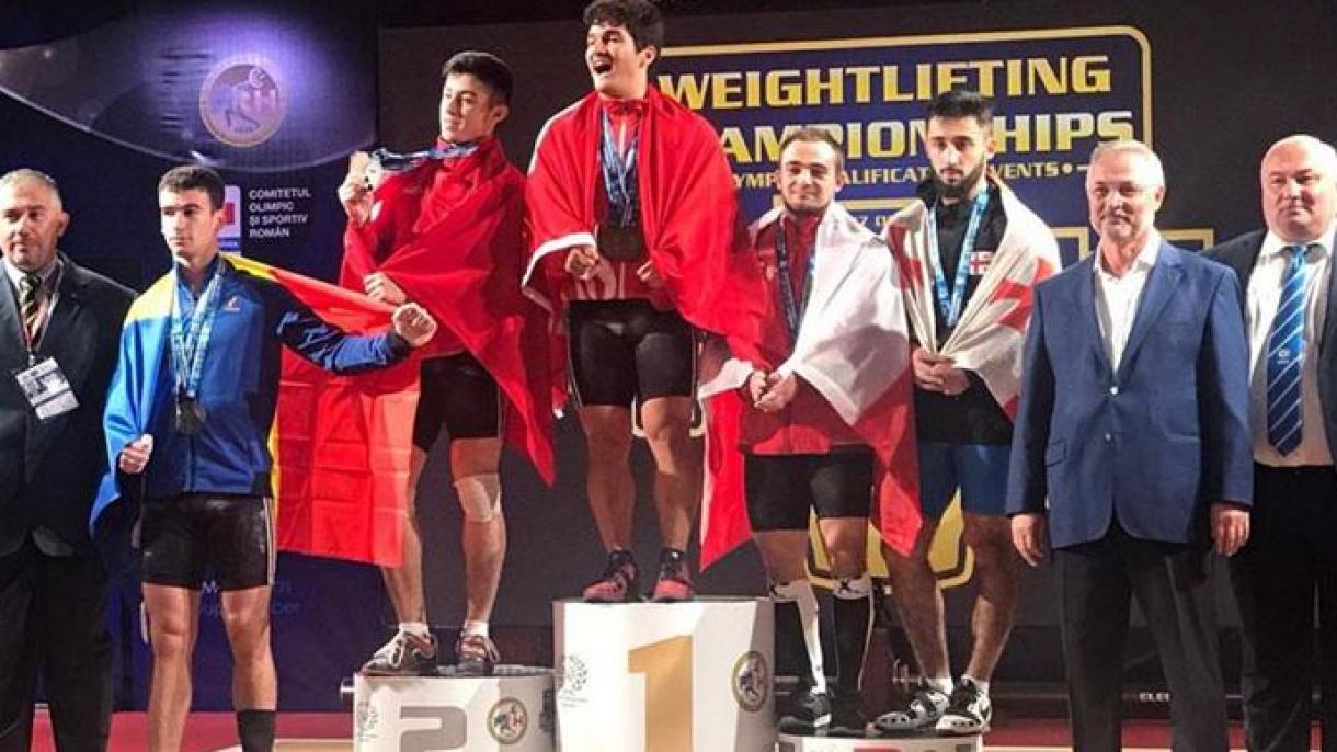 Récord de Europa del deportista turco Muhammet Furkan Özbek