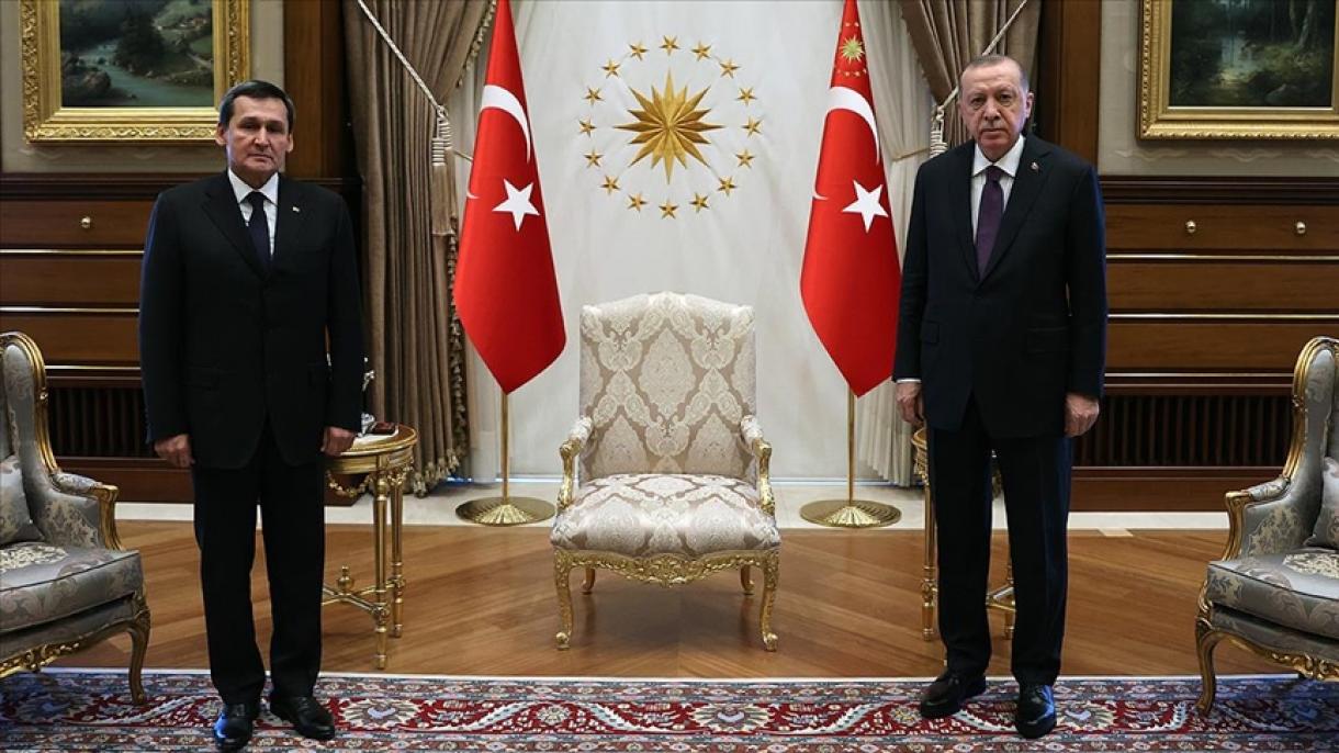 ئەردوغان ئەزەربەيجان ۋە تۈركمەنىستان تاشقى ئىشلار مىنىستىرلىرىنى قوبۇل قىلدى