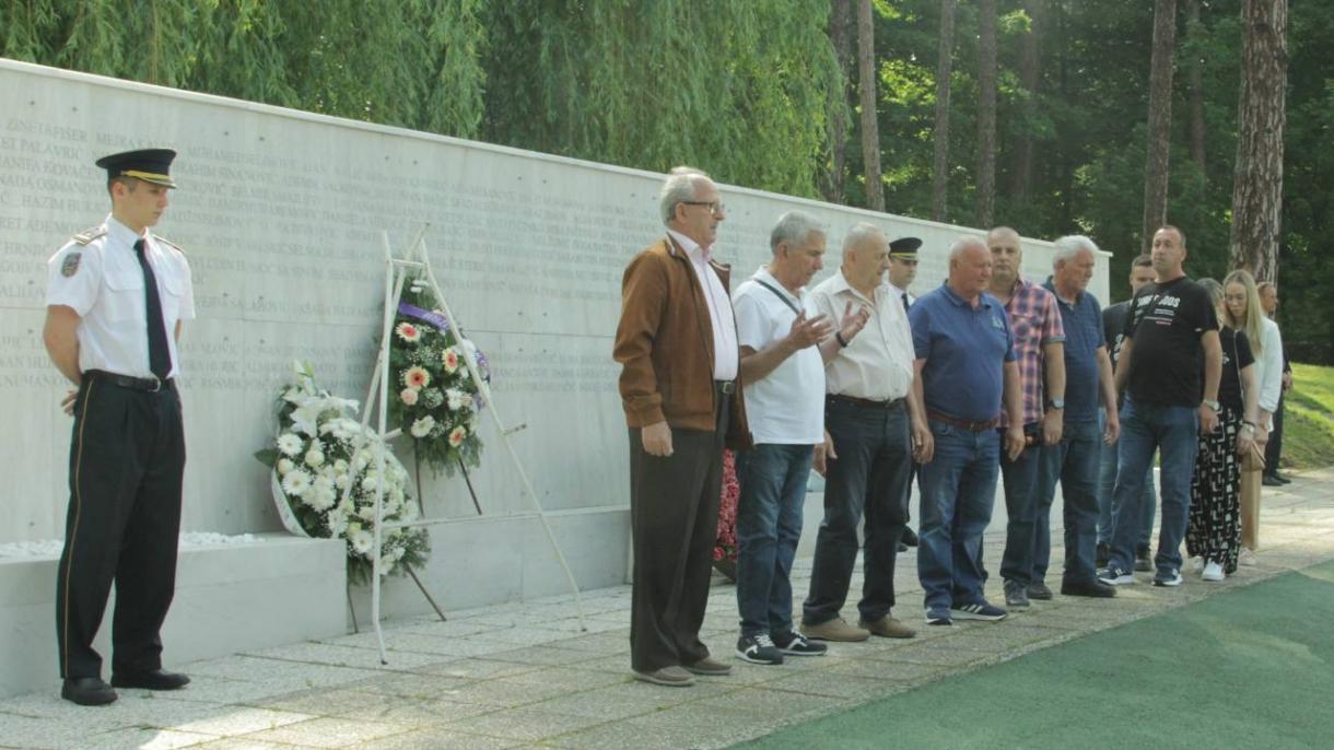 kapiya katliami kurbanlarini anma1.jpg