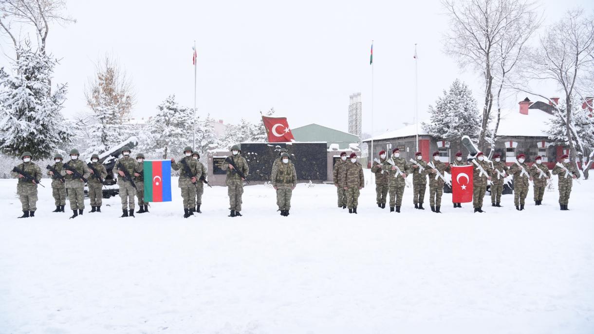 Y. Karauz: "Azərbaycan və Türkiyə ilə yaxşı münasibətlər Ermənistanın qurtuluşunun yeganə yoludur"