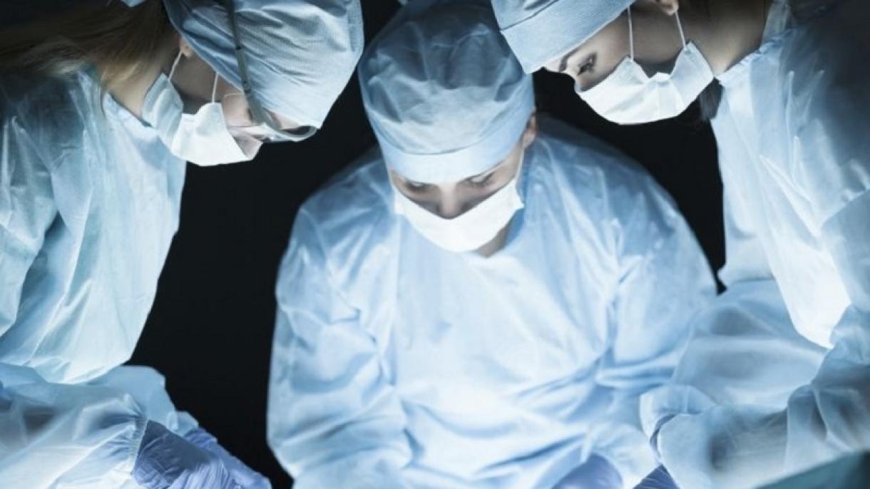 Al finalizar el año todos los médicos cubanos abandonarán Ecuador tras fin de convenio