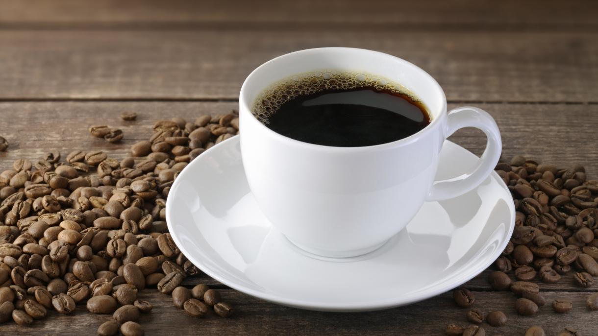 “Starbucks” 10 meñ qaçaqlarnı êş belän täêmin itäçäk
