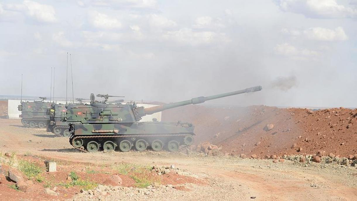 Ejército turco dispara obuses contra Afrin