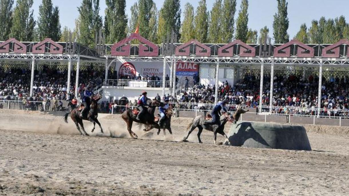 Qırğızstanda milli tradiśion uyınnar tögällände