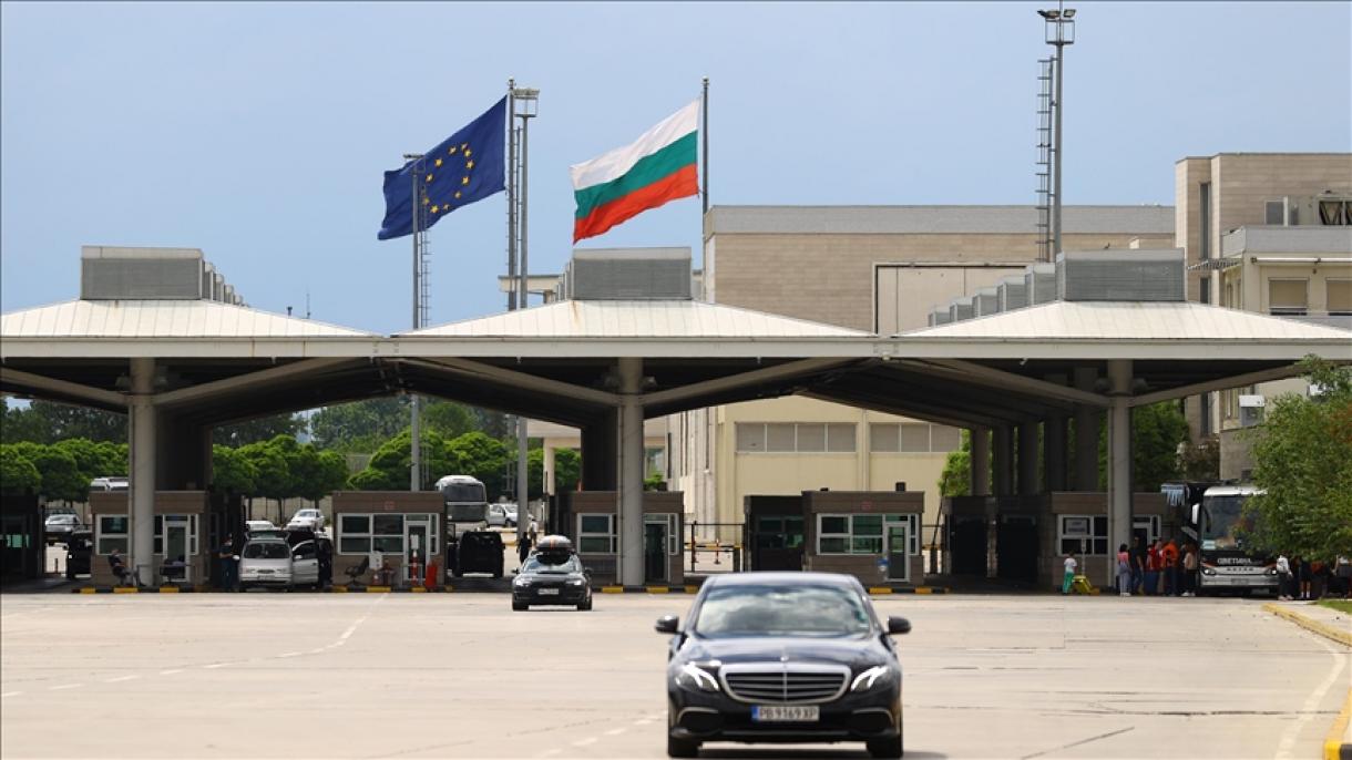 Българските граждани ще могат да влизат в Турция без задгранични паспорти
