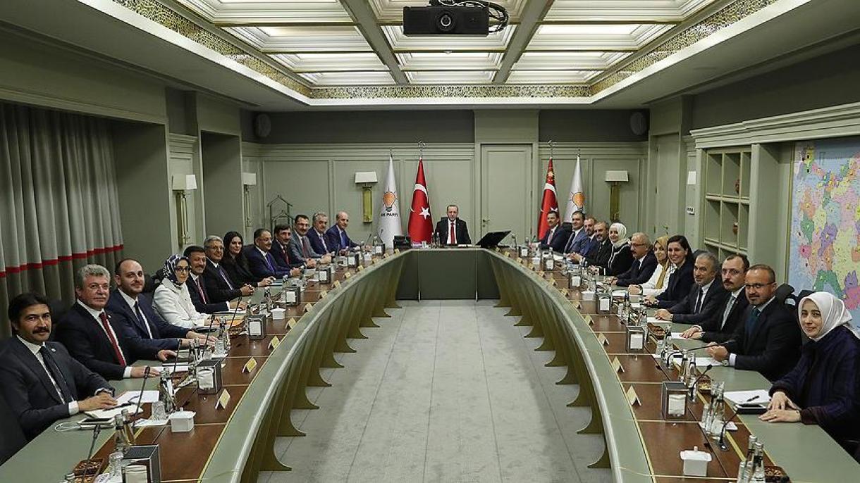 رجب طیب اردوغان، پارتیسینین یئنی مرکزی ایجرا قورولو عضولرینی سئچدی