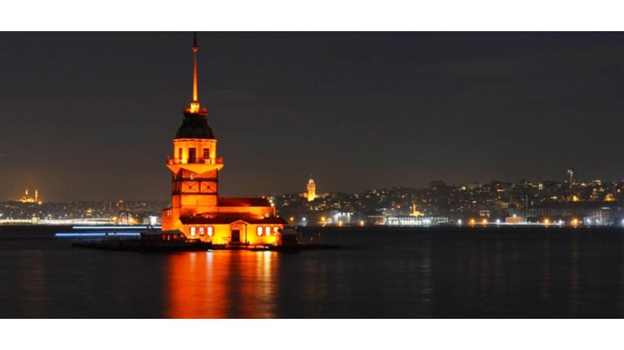 Istanbul si veste di arancione per la lotta contro la violenza contro le donne