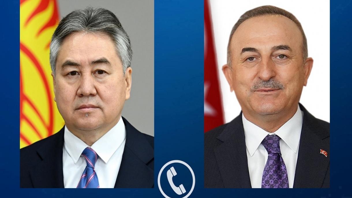 چاۋۇشئوغلۇ قىرغىزىستان تاشقى ئىشلار مىنىستىرىنى تەبرىكلىدى