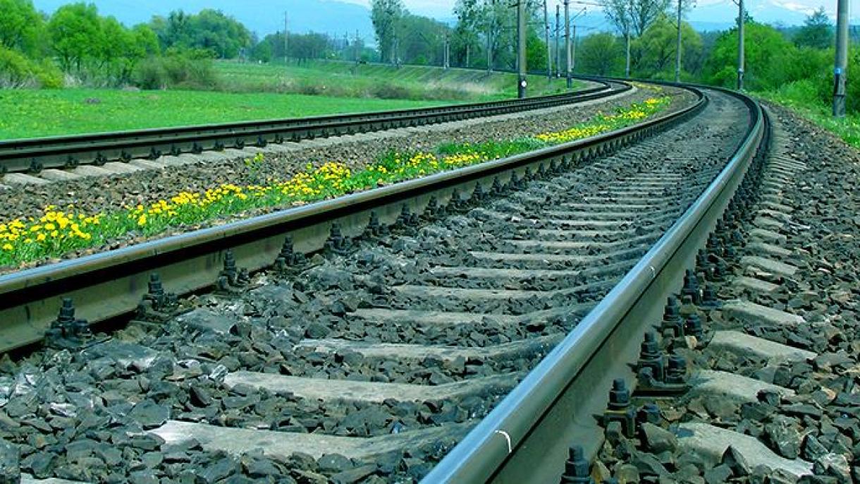 تاسیس خط راه آهن سریع السیر بین شهر ترکستان و تاشکند قزاقستان
