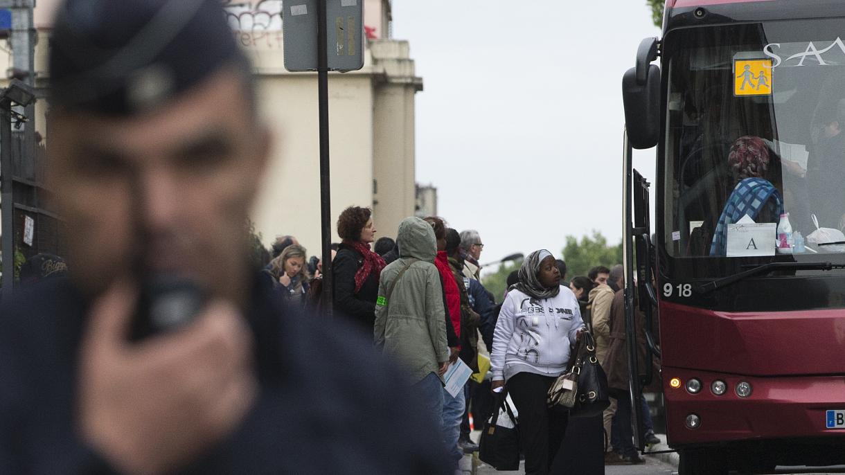 Un couple en garde à vue après la découverte de bonbonnes de gaz dans une voiture à Paris