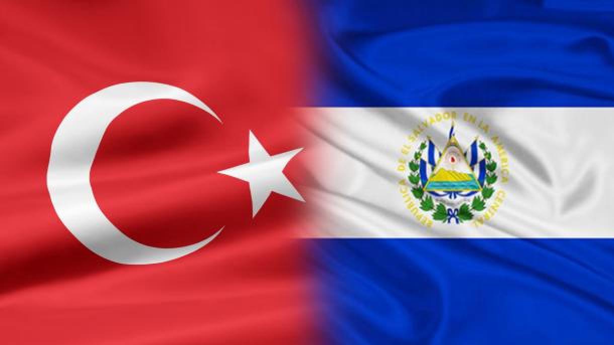 Ministro das Relações Exteriores de El Salvador chega à Turquia nesta terça-feira