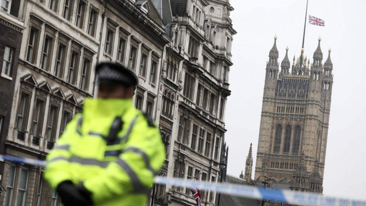 Συνεχίζονται οι απόηχοι της τρομοκρατικής επίθεσης στο Λονδίνο