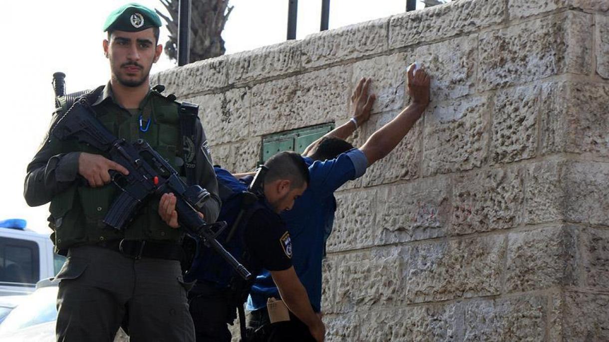 以色列便衣警察突袭巴勒斯坦大学