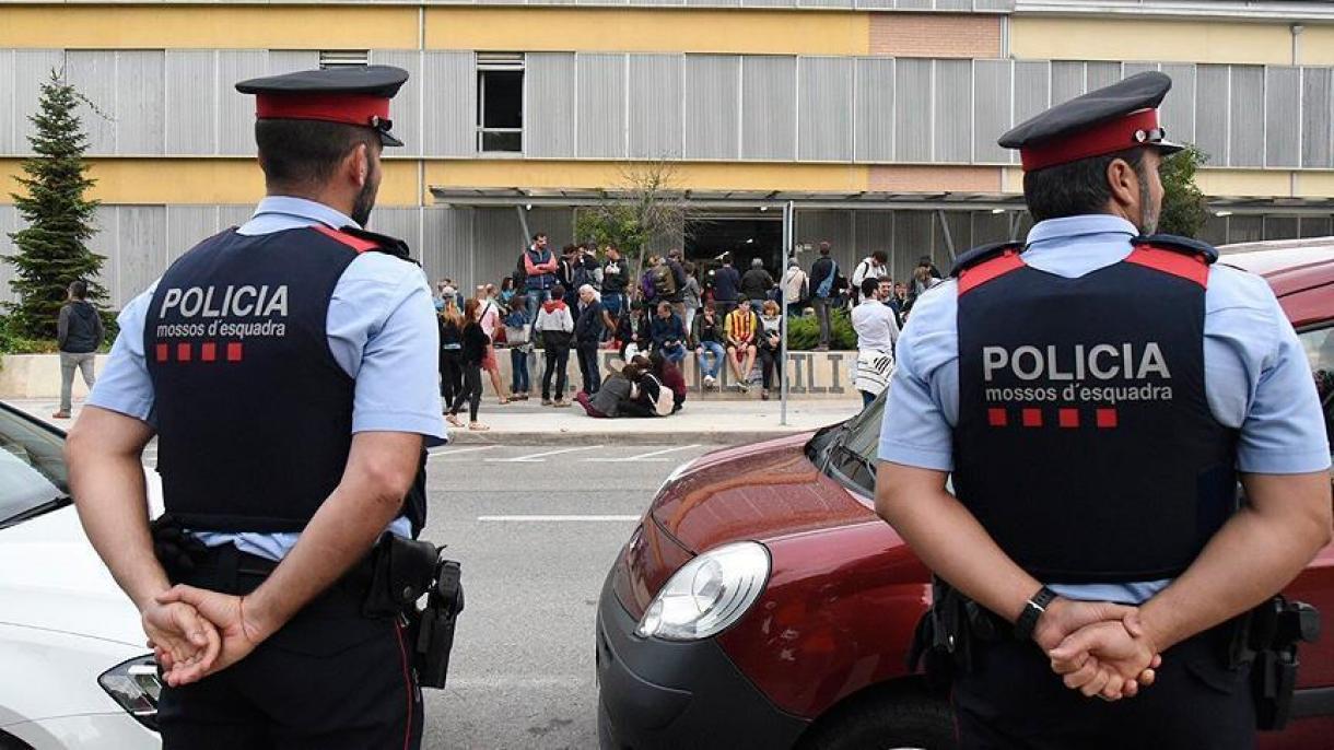 España retira los refuerzos policiales de Cataluña