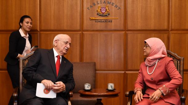 土耳其议长在新加坡会见该国议长亚库布