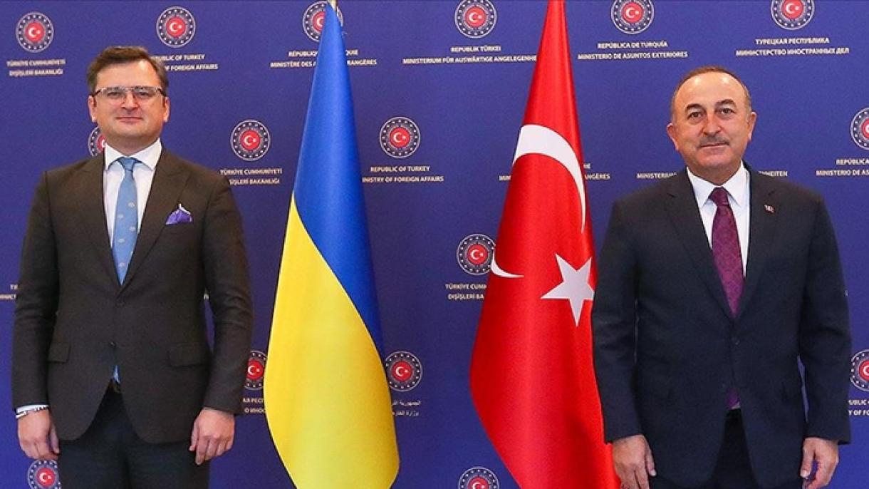 Çavuşoğlu a discutat la telefon cu Kuleba