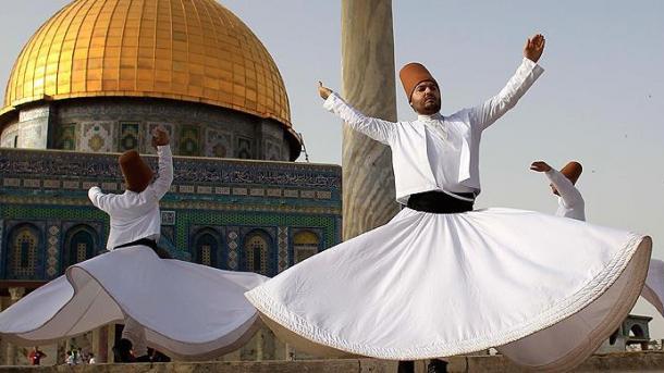 Dervisii rotitori turci Masjid al-Aqsa