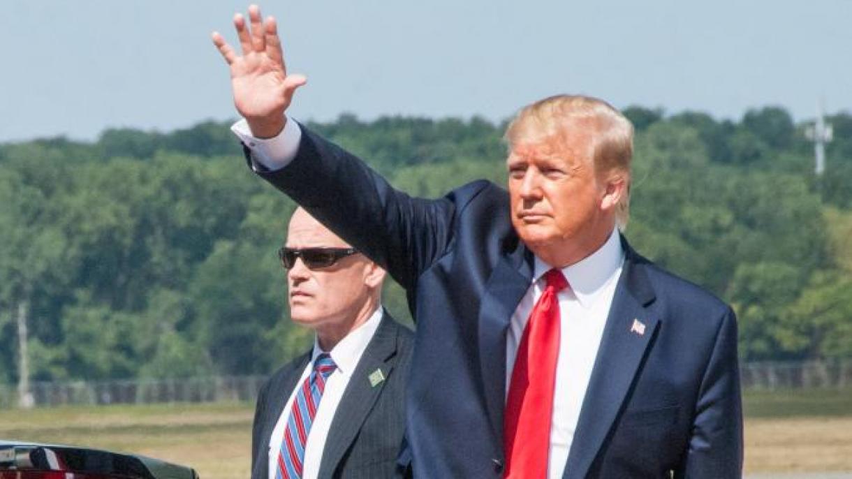 Trump foi recebido com protestos em Dayton, no Ohio, onde morreram 9 pessoas num ataque terrorista