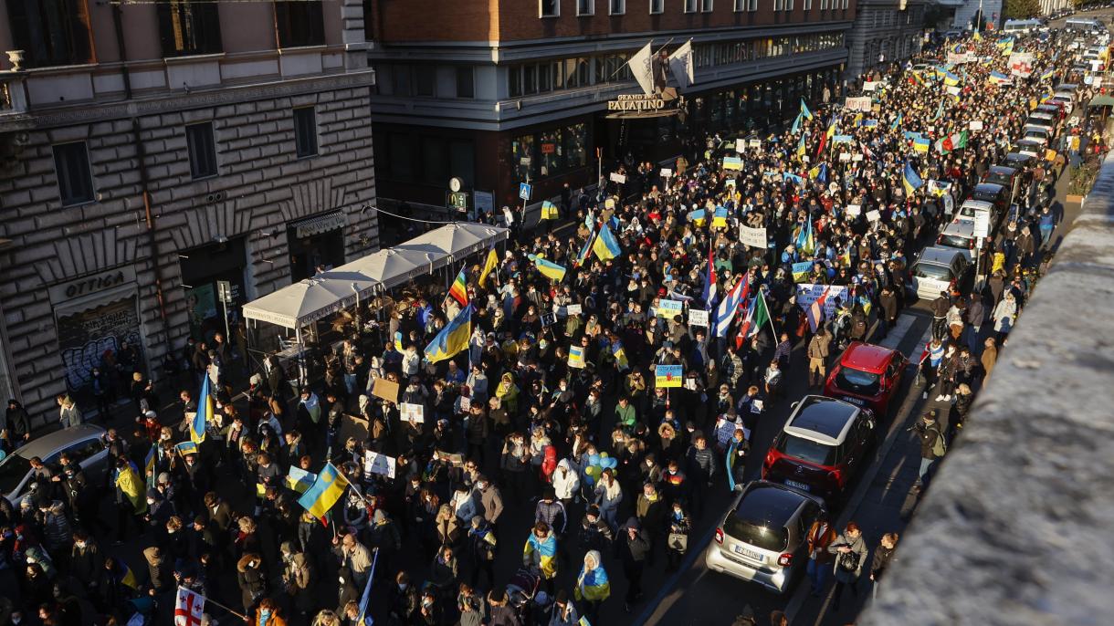 roma rusya protesto.jpg