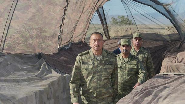Alíev se traslada a la línea de fuego entre Azerbaiyán y Armenia