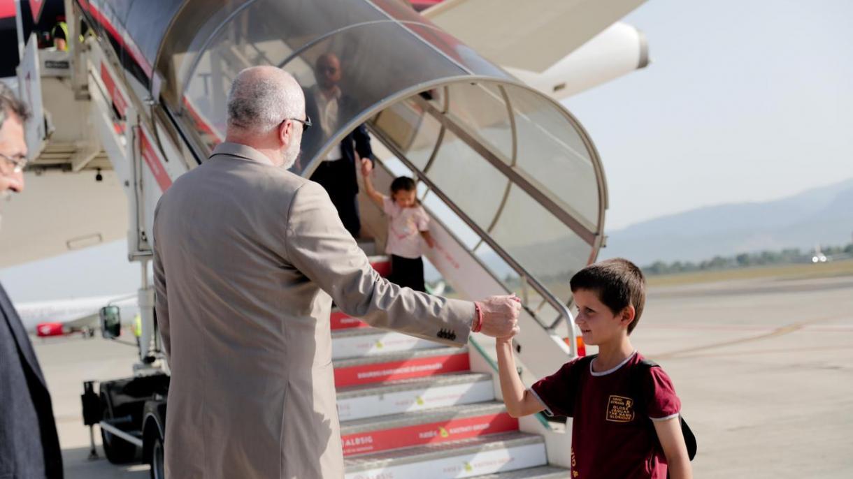 El-Hol kampında tutlan 14 Arnavut çocuk ve 5 kadın ülkelerine döndü_2.jpg