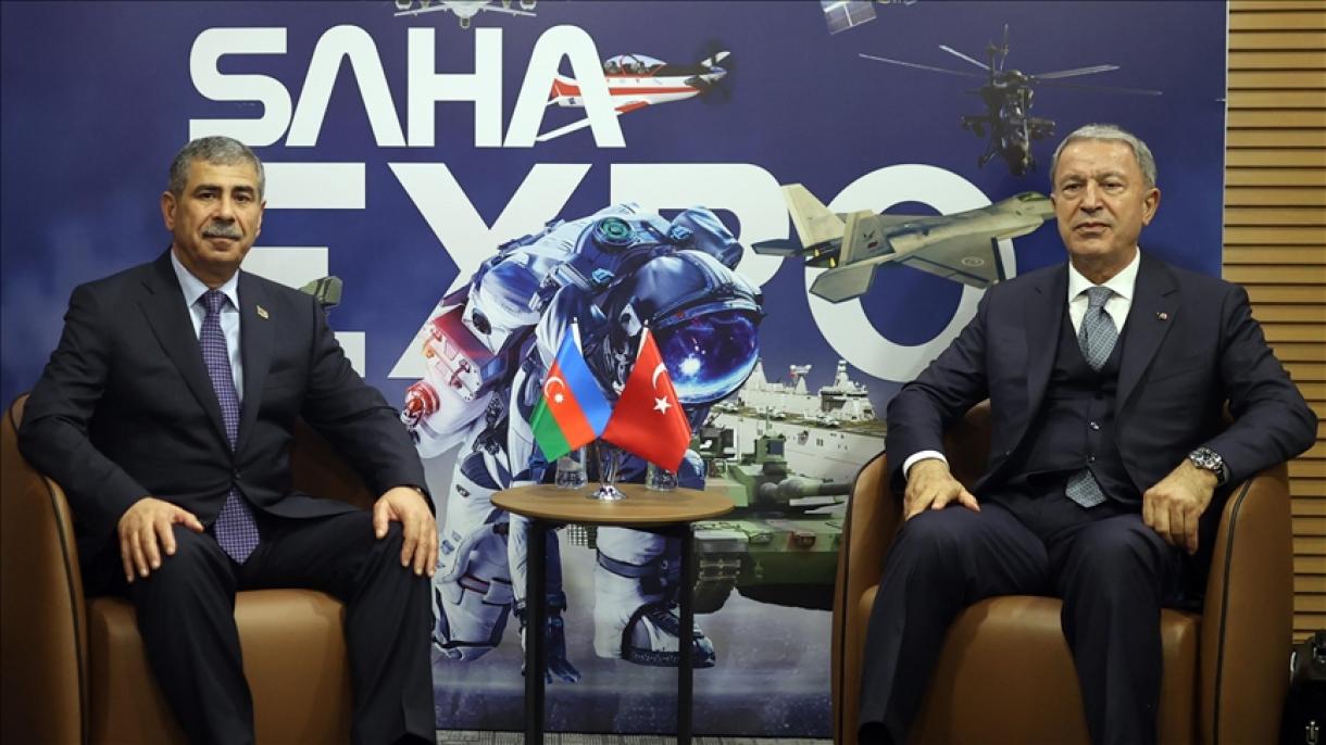 Хулуси Акар проведе среща с азербайджанския си колега Закир Хасанов
