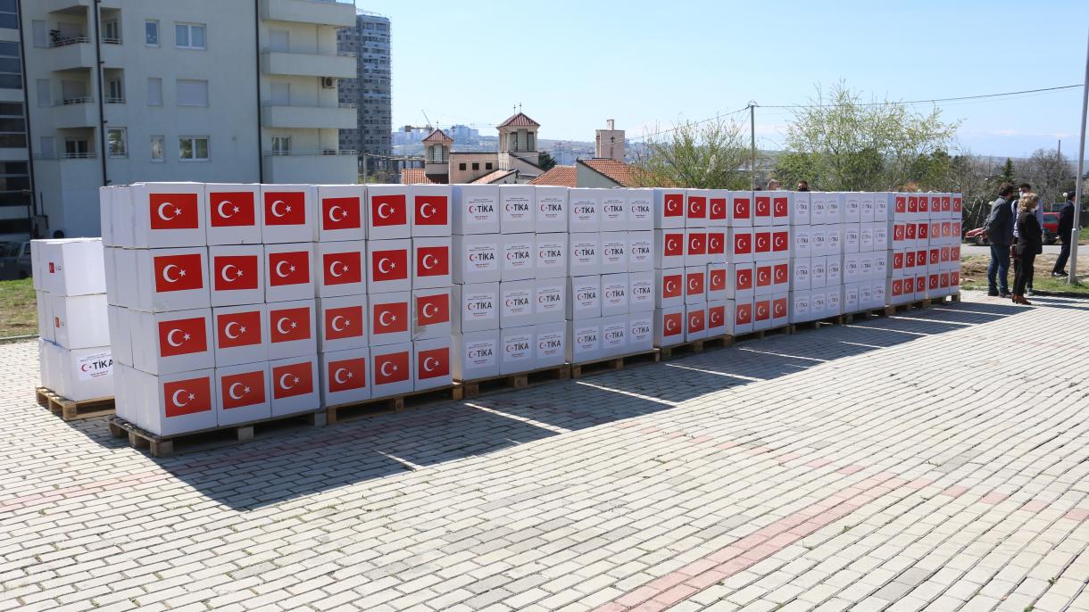 TIKA donirala 370 paketa hrane ugroženim porodicama u Prištini