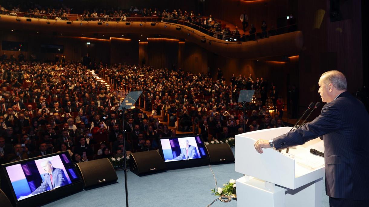 Gratulációt küldött Erdoğan a Necip Fazıl-díj nyerteseinek