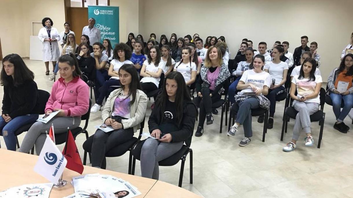 Arnavutluk okullarında Yunus Emre tanıtımı_03.jpg