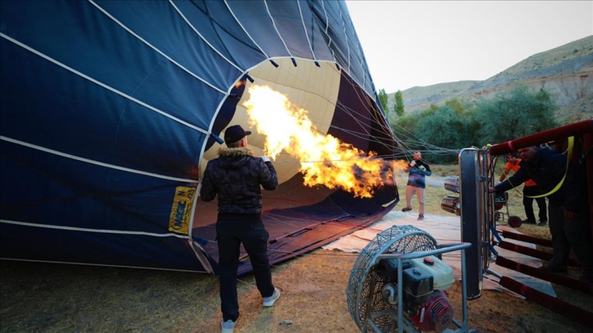 Dos turistas españoles mueren en accidente de globo aerostático en Türkiye