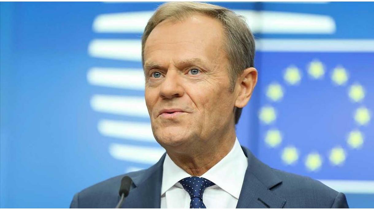 Дональд Туск Brexit боюнча маалымат бөлүштү