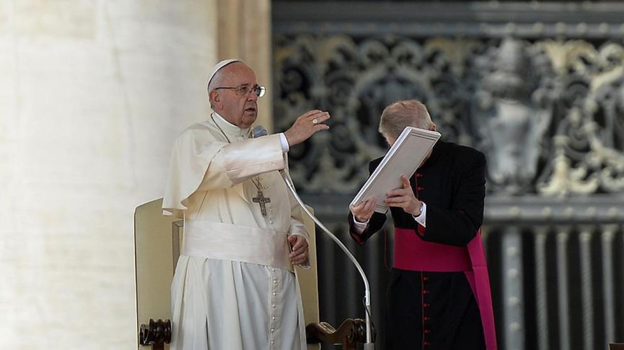 El papa Francisco condena los ataques en Alepo, Siria