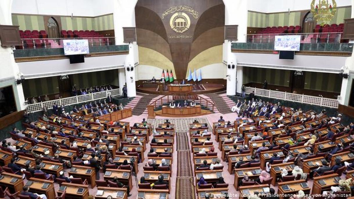 د افغانستان پنځو نوماند وزیرانو د ولسي جرګې نه د باور رای واخیسته
