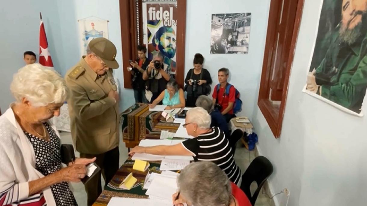 Kubada xalq 5 yilga Milliy Majlis a'zolarini saylash uchun saylov uchastkalariga borishdi