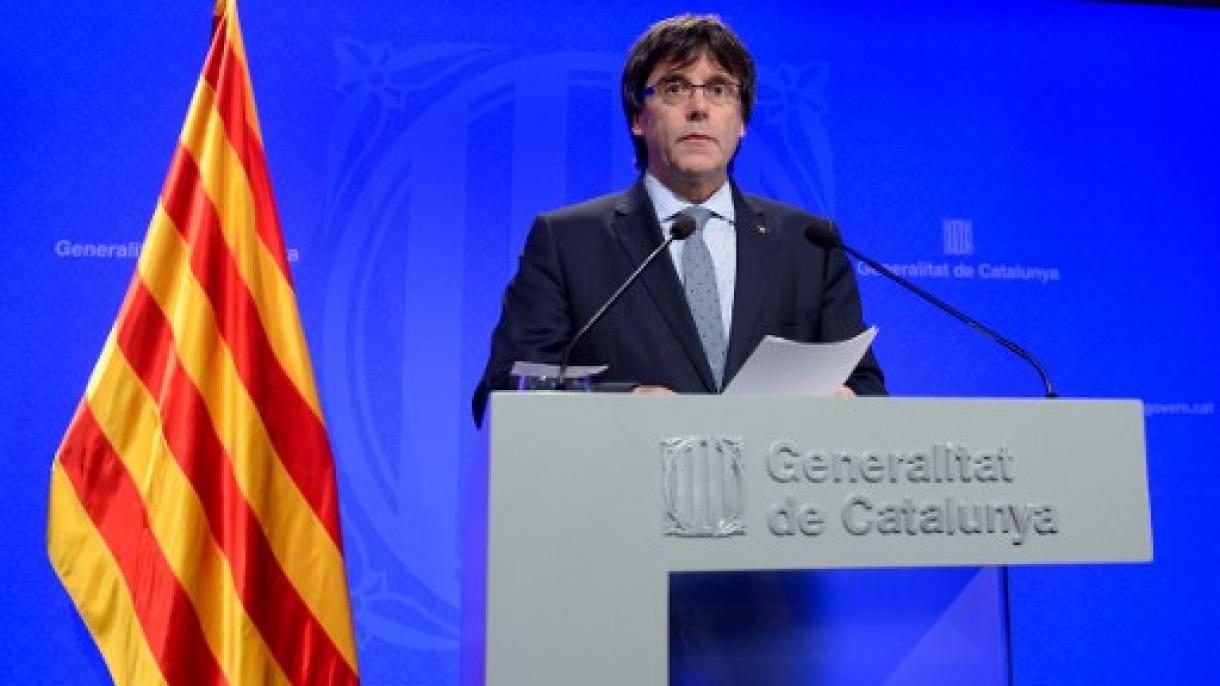 Puigdemont: Los catalanes decidirán pronto si Cataluña debe ser "país libre"