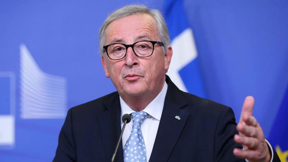Juncker: "Parlamento británico aumenta el riesgo de un brexit sin acuerdo"