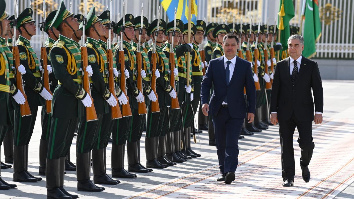 Sadır Caparov Türkmenistan 2.jpg