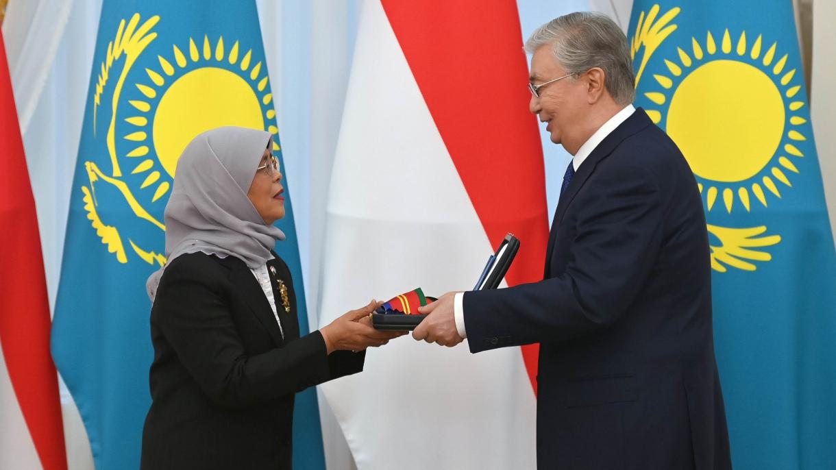 Halime Yakup Kazakistan Singapur.jpg