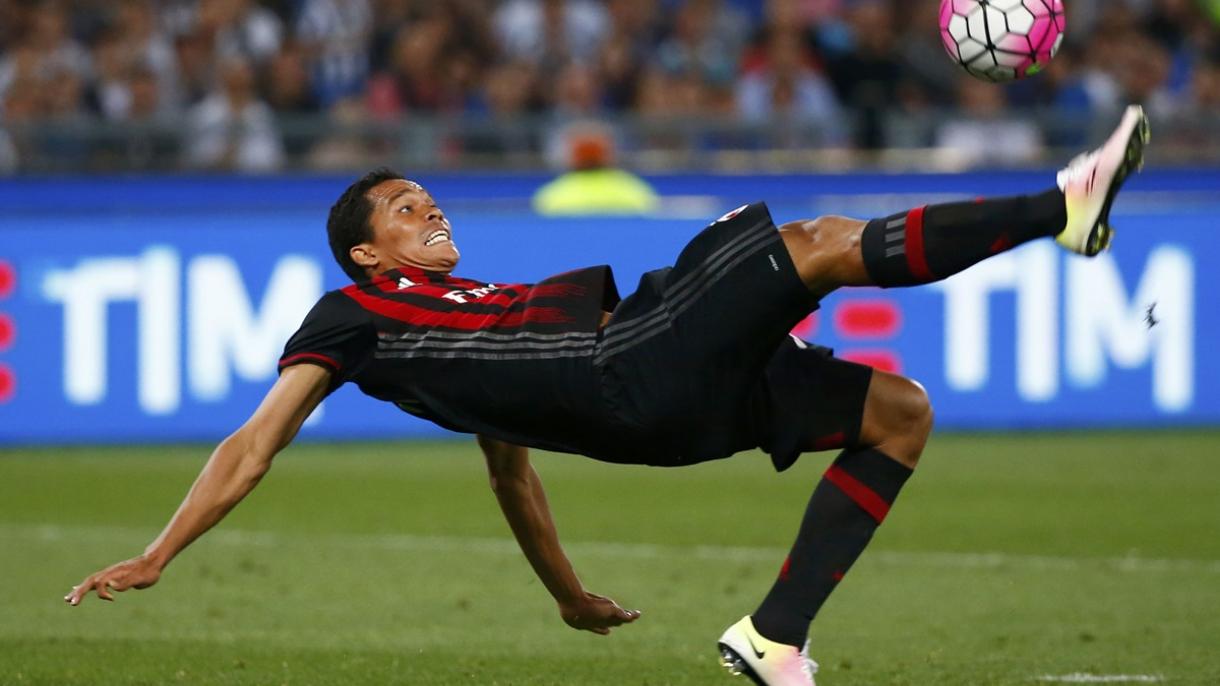 Milan korr fitore ndaj Bayern