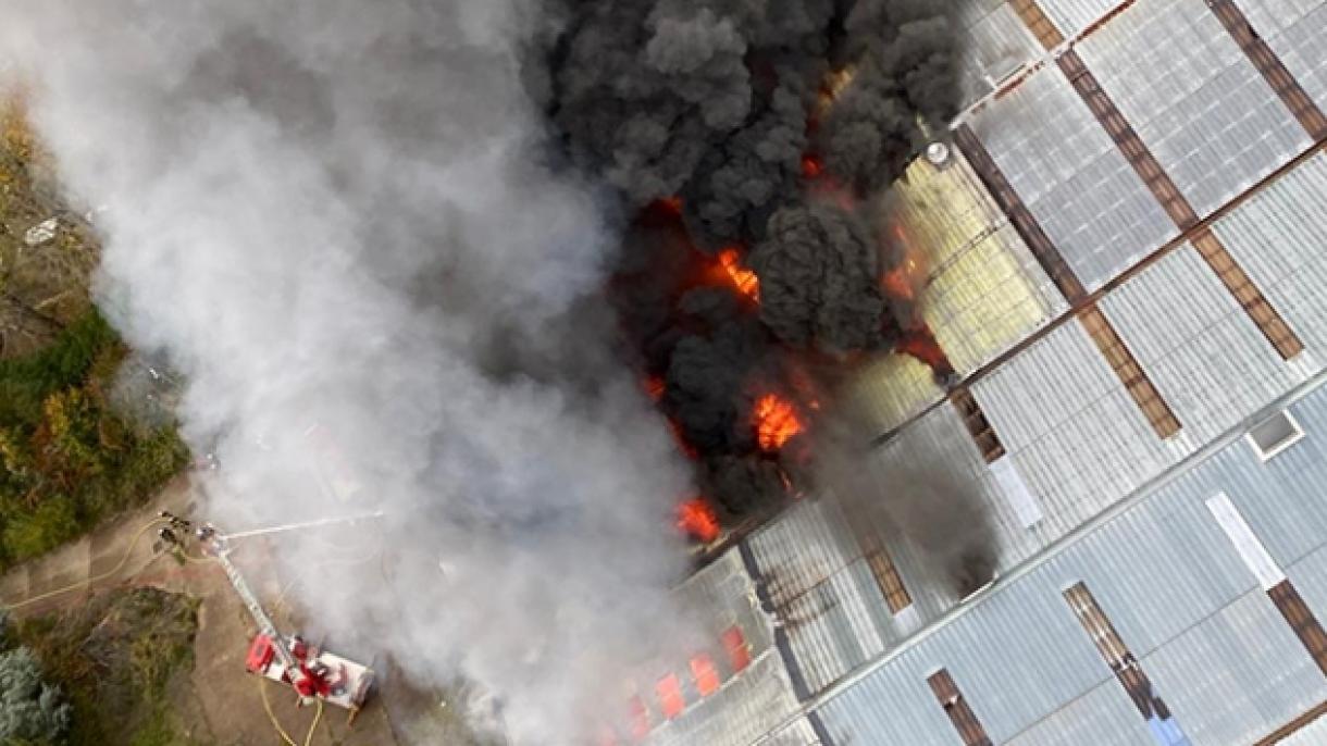 فرانس: ڈپو میں آگ لگ گئی، اطراف کی متعدد عمارتیں خالی کر دی گئیں