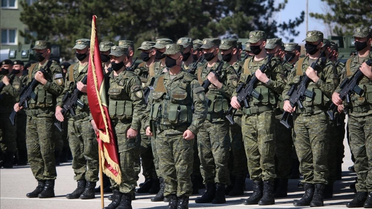 Kosova_UÇK kuruluş yıldönümü kutluma_3.jpg