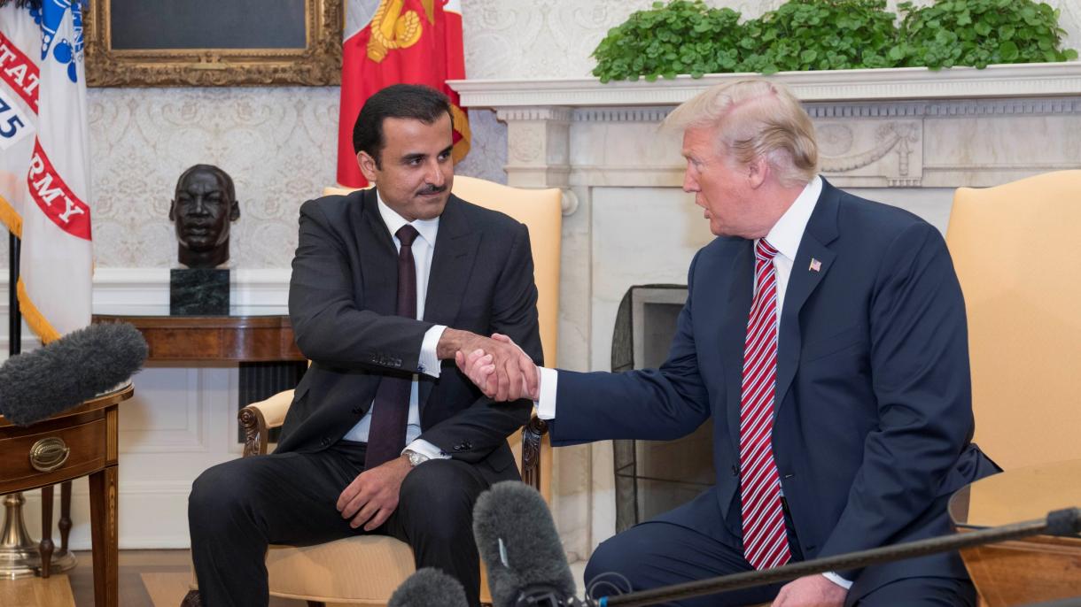 特朗普在白宫会晤卡塔尔埃米尔阿勒萨尼