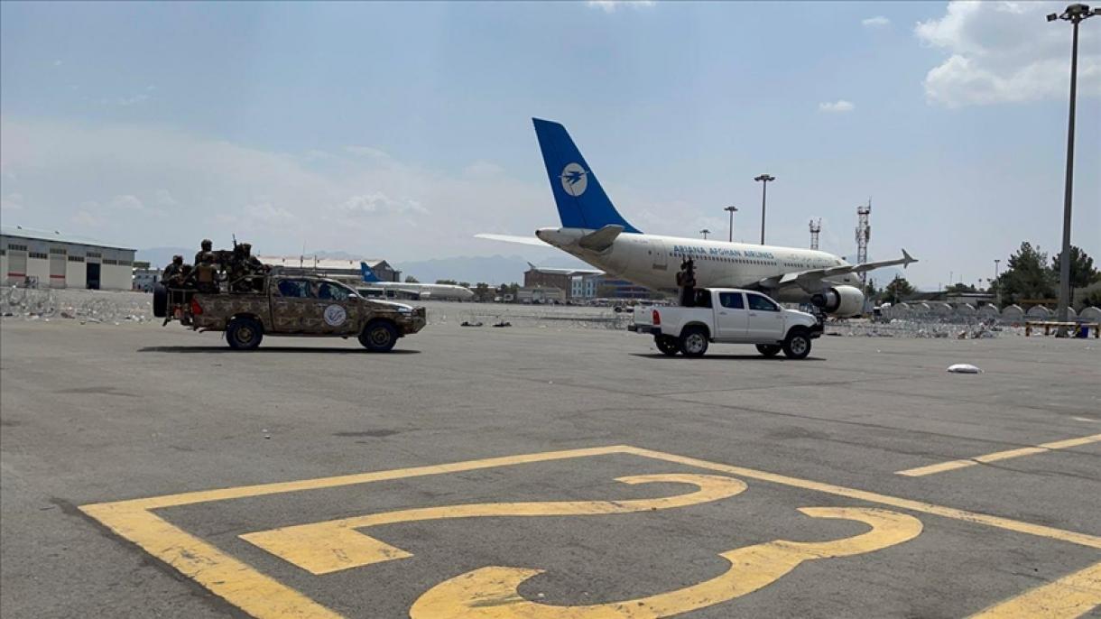 وزارت هوانوردی ملکی افغانستان: از رفتن به میدان هوایی کابل خودداری کنید