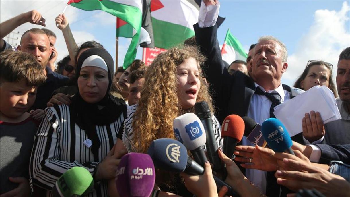 “Palestinaly batyr gyz” Ahed et-Temimi azat edildi