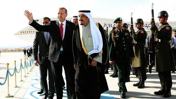 Саудитският крал пристигна в Анкара...