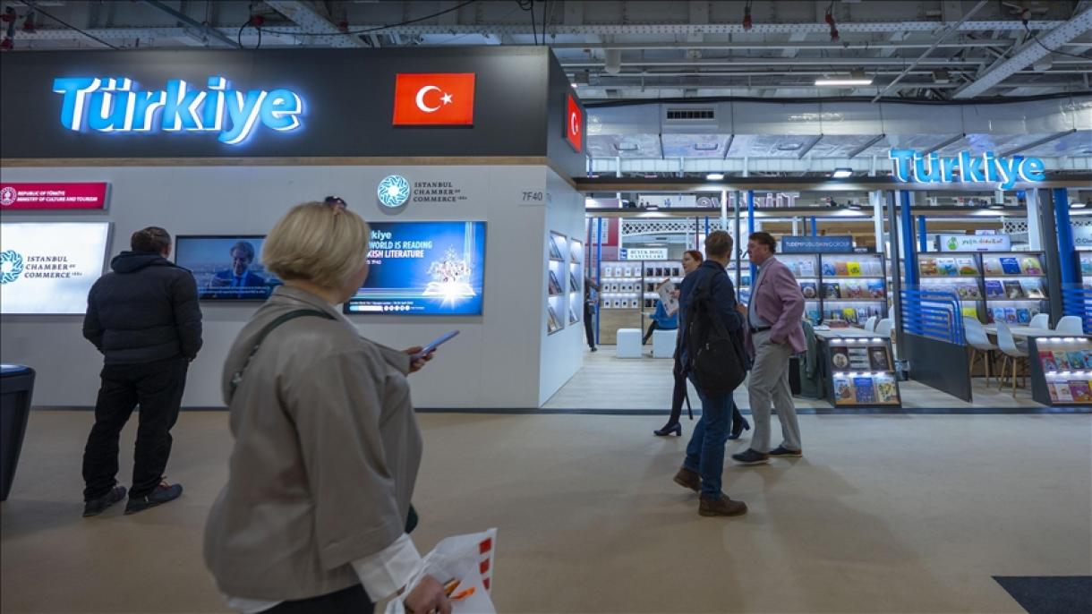 A la Feria del Libro de Londres asistieron 24 editoriales de Türkiye