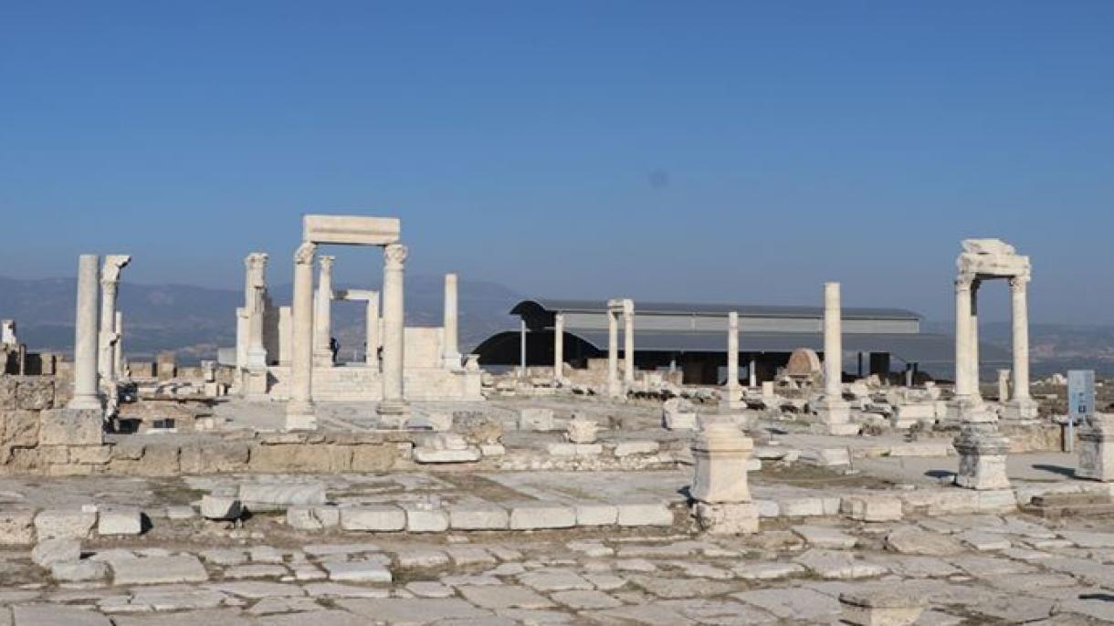 Laodikiya antik şähärenä küpme turist kilgän?